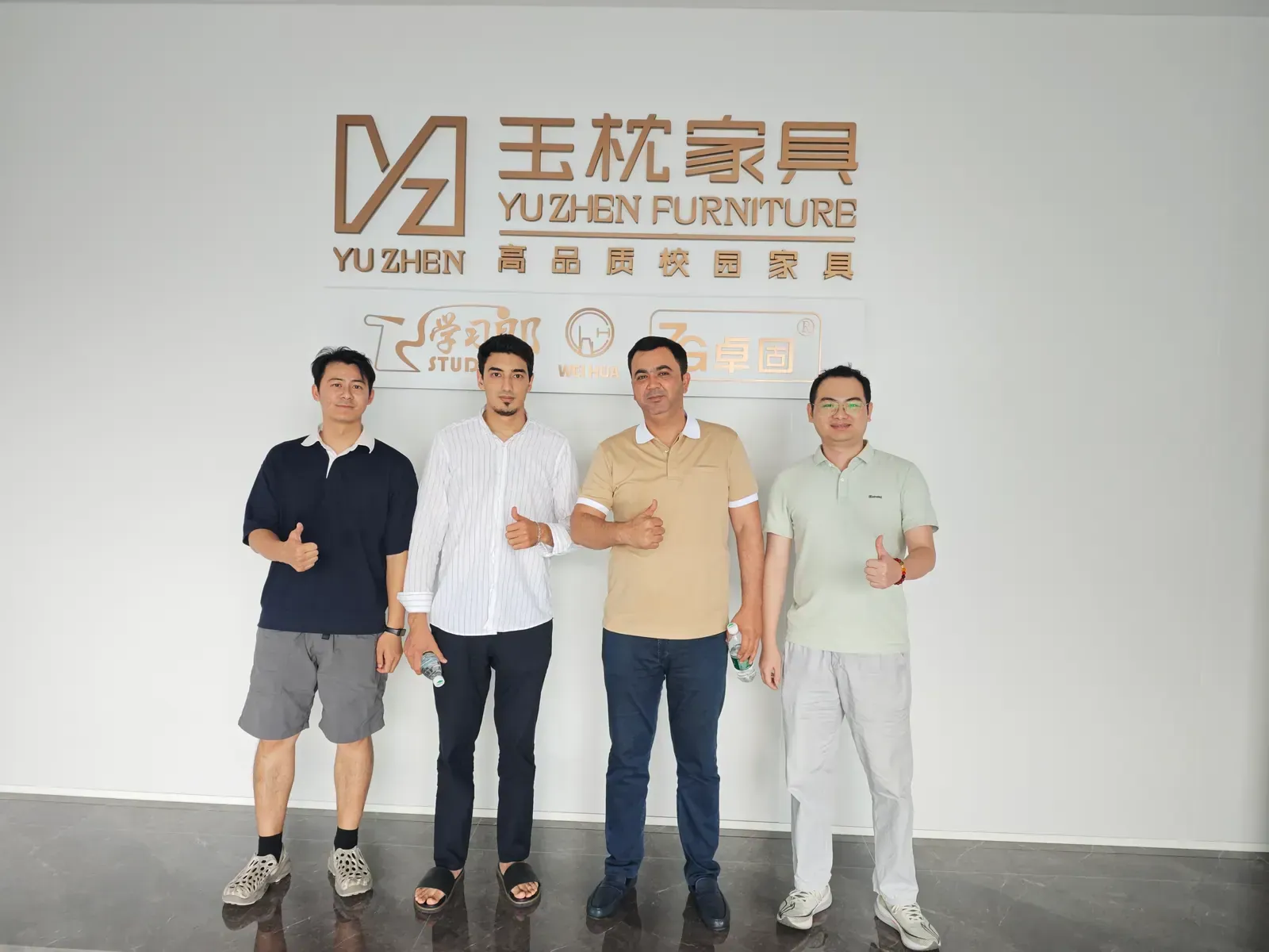 International customers visiting the Yuzhen Furniture factory reception area in Guangzhou International customers visiting the Yuzhen Furniture factory reception area in Guangzhou